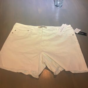 Liverpool shorts size 33/16